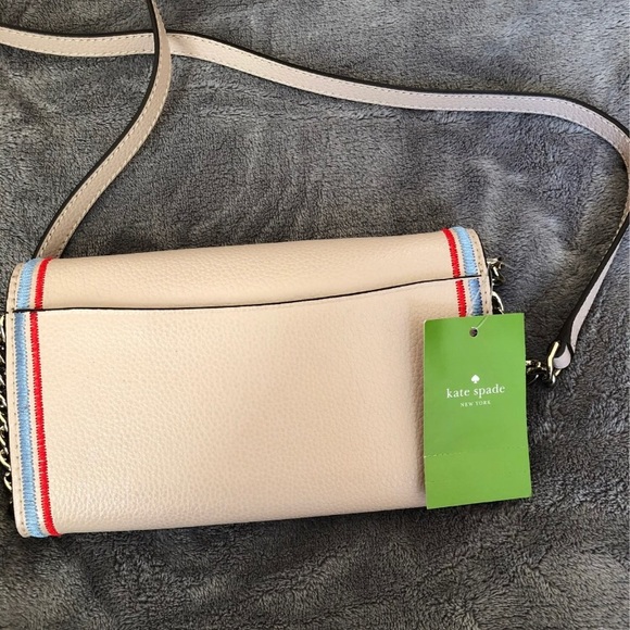 Kate spade wallet on a chain - Picture 3 of 3